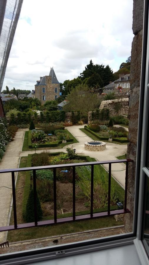 Jardin Des Simples Mont-Dol Exterior foto